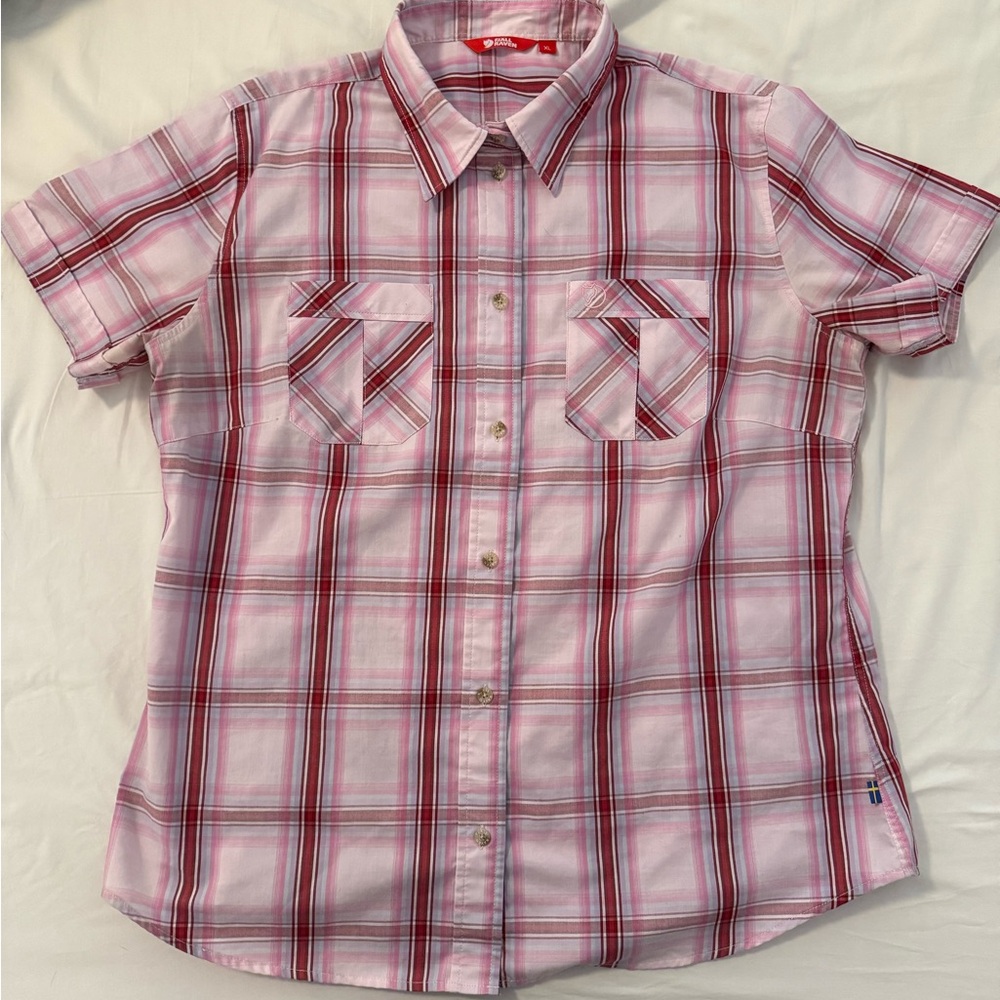Fjällräven Pink and Red Plaid Shirt Women’s XL Button Shirt